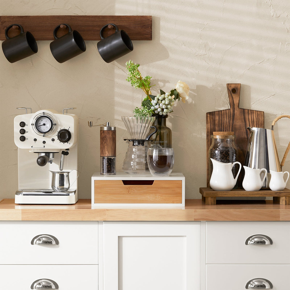 SoBuy FRG179-WN Boîte à Thé avec Tiroir, Format Compact, Rangement Optimisé, Design Fonctionnel, Usage Quotidien – L31×P30×H10 cm, Bois, Blanc et Naturel